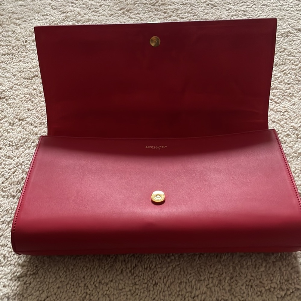 Saint Laurent Red clutch - Picture 3 of 5